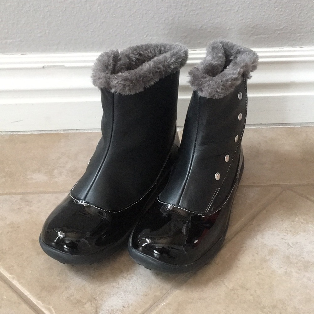 See Kai Run Black Leather Girls Boots